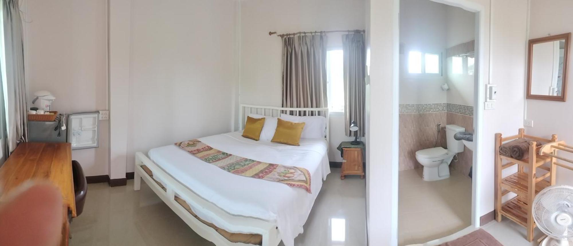 M-Plus Homestay Sukhothai Luaran gambar